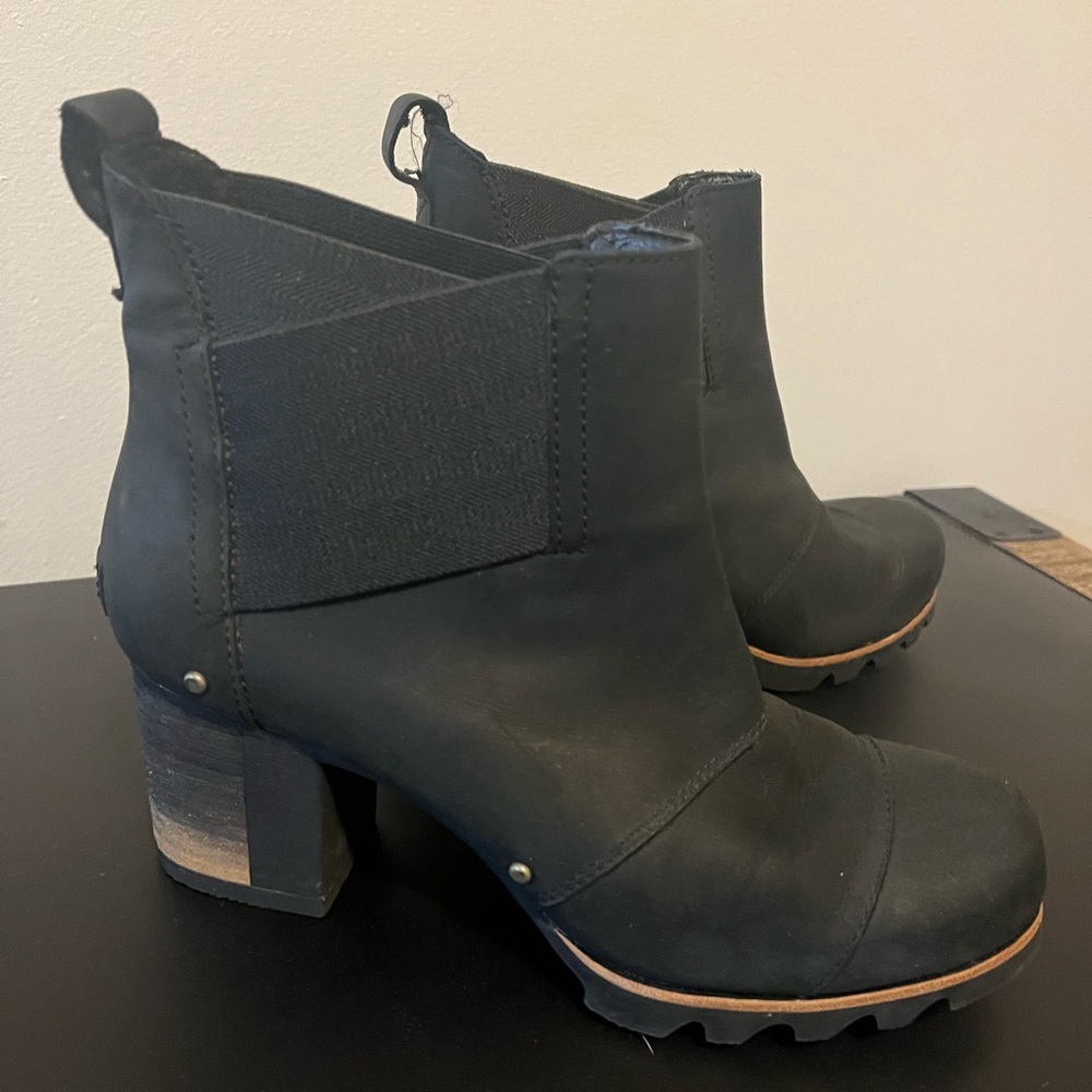 SOREL Addington Chelsea Women Ankle
Boots Size 8